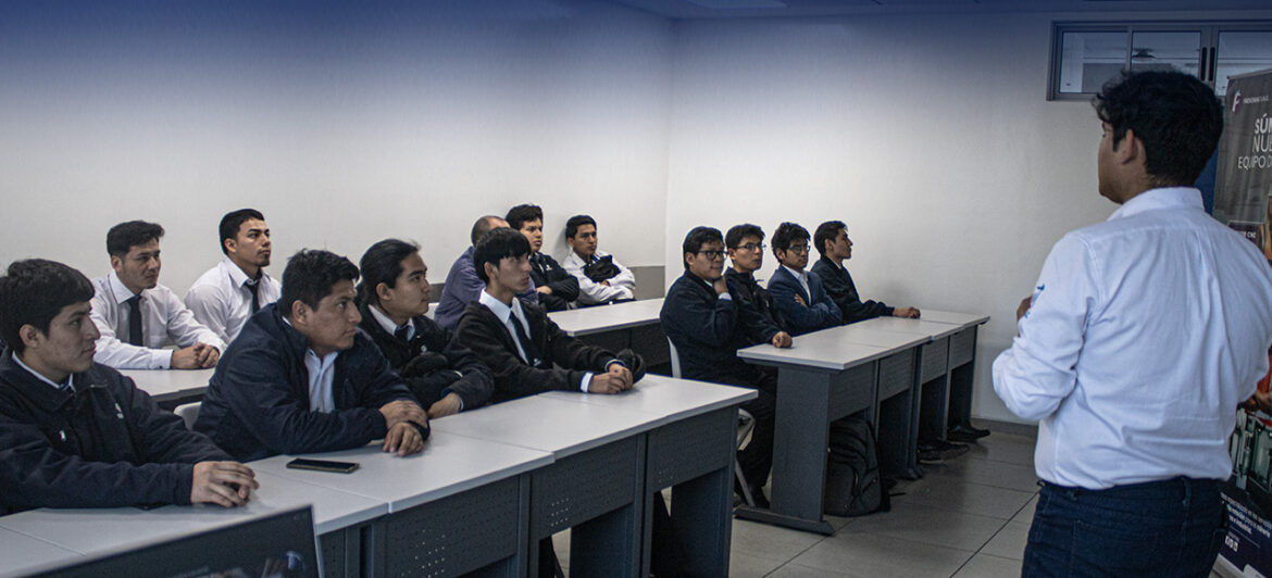 ¡Visita al Instituto SENATI!